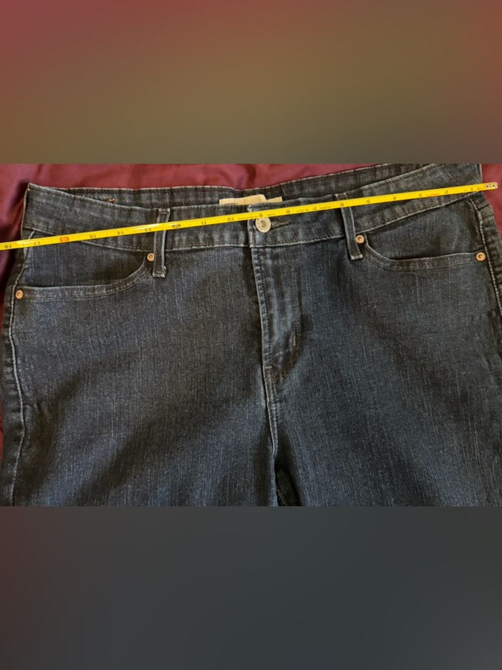 Women’s Levi's Blue Cropped Legging Jeans - Picture 6 of 7